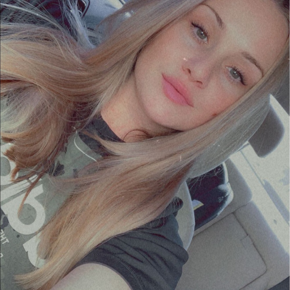 Meet your Posher, Taylar